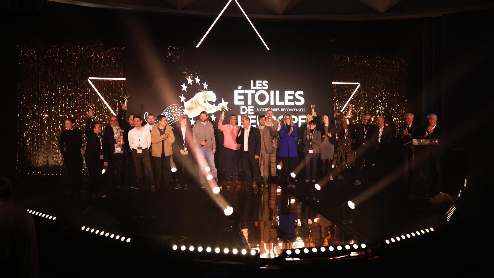 A photo of the award ceremony at the Etoiles de l'Europe event