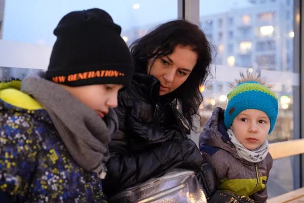 How are Ukrainian mothers managing childcare in their host countries?